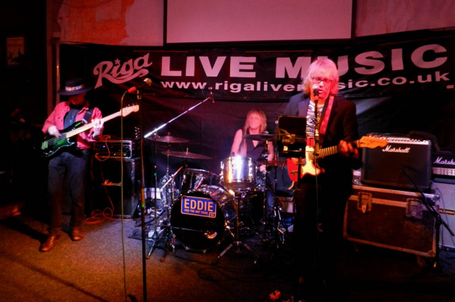 Nicol & The Dimes - Live at Club Riga at O'Neill's, Southend-on-Sea, Essex, Friday December 19th, 2014