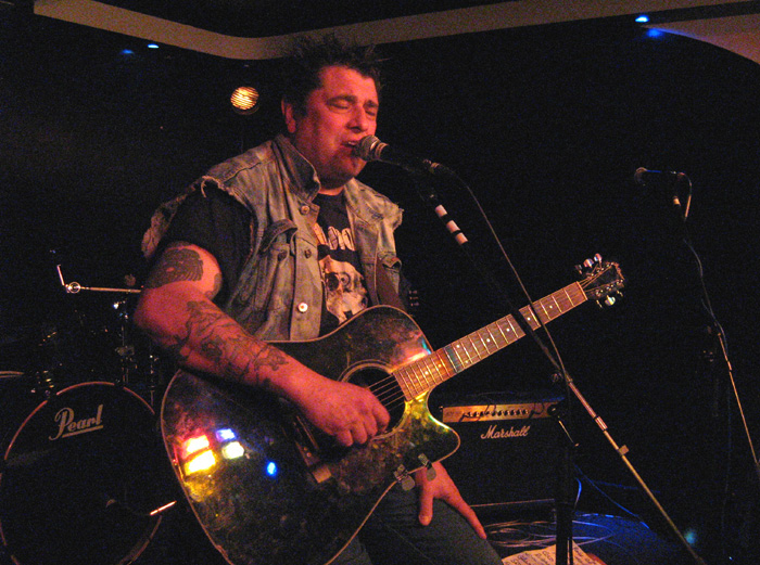 Arturo Bassick - Live at Bar Lambs, Westcliff-on-Sea, Essex - Friday May 28th, 2010 