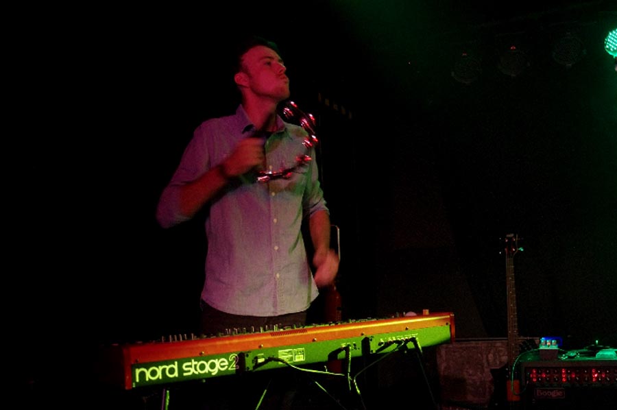 Headline Maniac - Live at Chinnerys, Southend-on-Sea, Essex, Friday August 11th, 2017