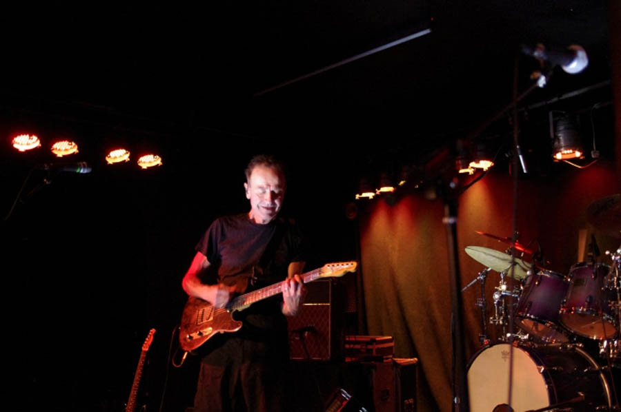 Hugh Cornwell - Live at Chinnerys, Southend-on-Sea, Essex, Thursday November 1st, 2018