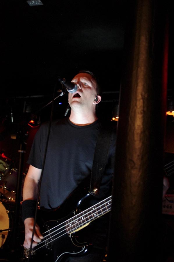 Hugh Cornwell - Live at Chinnerys, Southend-on-Sea, Essex, Thursday November 1st, 2018