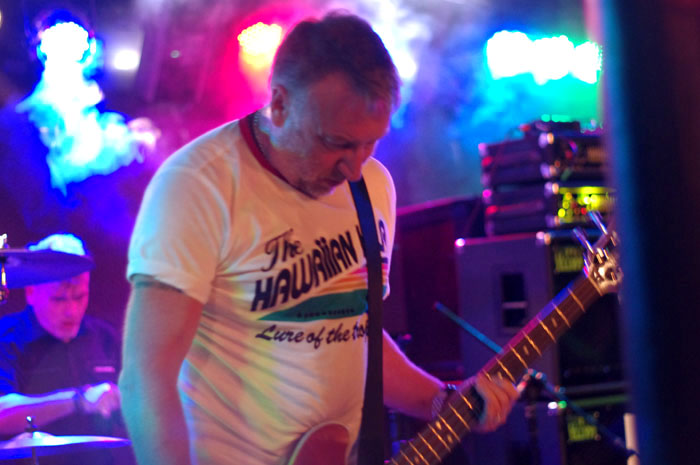 Peter Hook & The Light - Live at Chinnerys, Southend-on-Sea, Essex - Sunday November 18th, 2012