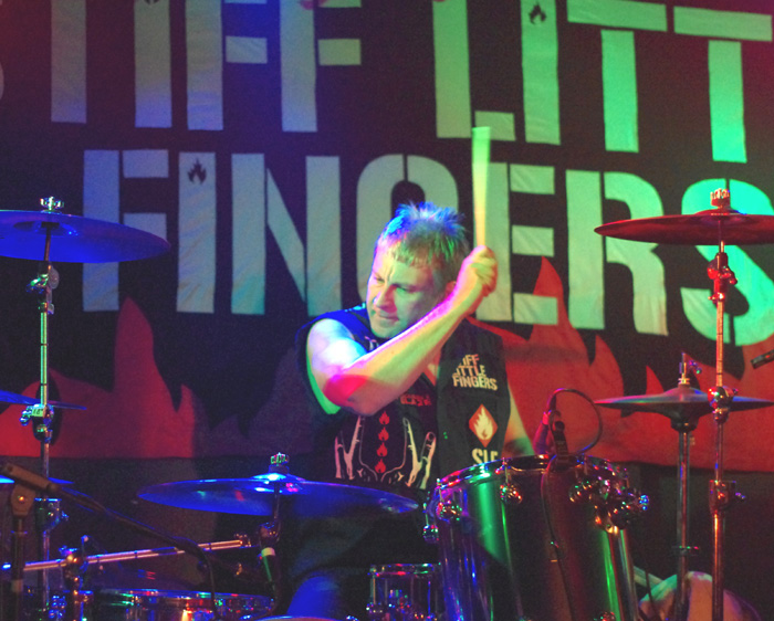 Stiff Little Fingers - Live at Chinnerys, Southend-on-Sea, 18.10.11 