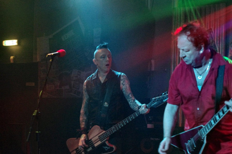 The Vibrators - Live at The Venue, Westcliff-on-Sea, Essex - Friday May 11th, 2018