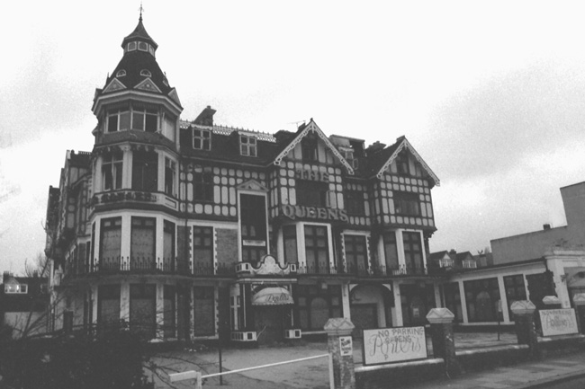 The Queens Hotel