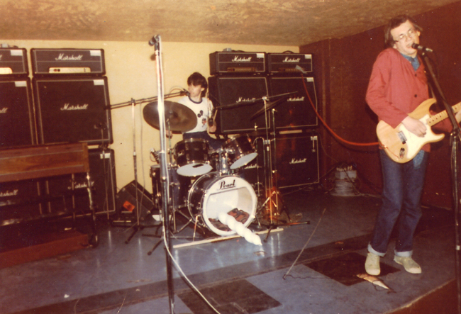 Janifacy Farm - Live at Shrimpers in Heat 5 of The Rock Contest - 18.05.80