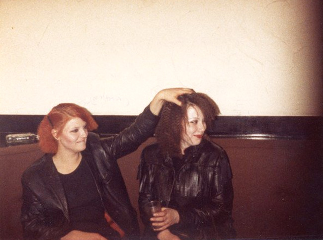 Wendy Clayton & Julie - Crocs 1980