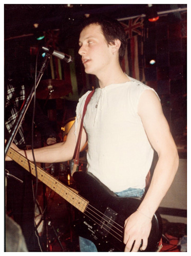 The School Bullies - Live at Scamps - 04.12.80