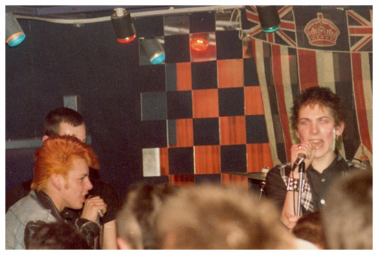 The School Bullies - Live at Scamps - 04.12.80