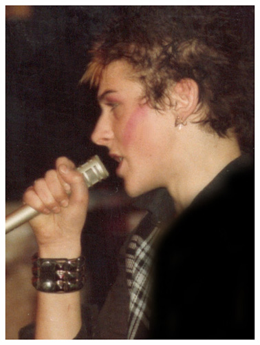 The School Bullies - Live at Scamps - 04.12.80