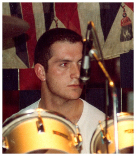 The School Bullies - Live at Scamps - 04.12.80