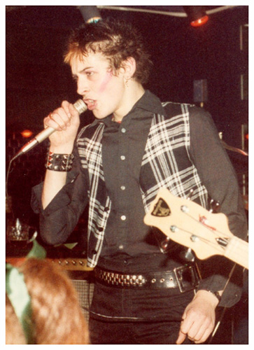 The School Bullies - Live at Scamps - 04.12.80