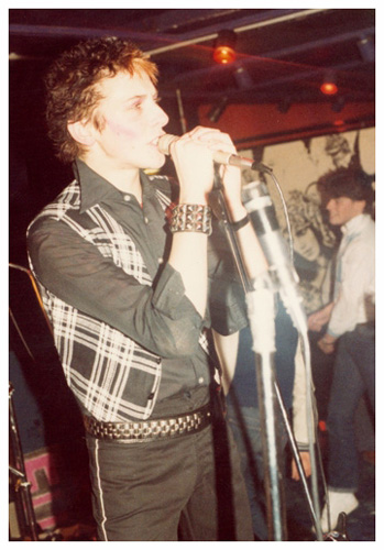 The School Bullies - Live at Scamps - 04.12.80