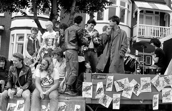 Southend Carnival - 16.08.80 - Nasty's Float - Onboard include: Alien, Auntie, Andy, Graham, Marcus, Sid & Vints