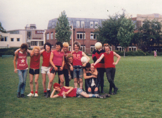 Thee Armless Teddies Football Team - L-R: Jeff, Daniel Death, Dave Stern, Sid, Steve 76, Fluff (with Alice's head under his arm), Jon S, Weeble, Front: Pigeon (lying down) and Mark James (the Manager) with Pat's arms around his shoulders