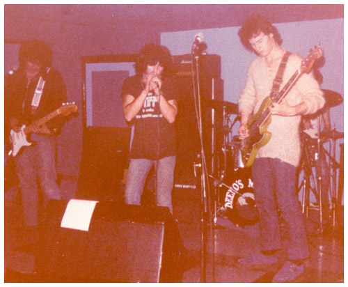 Deeno's Marvels - Live at Shrimpers