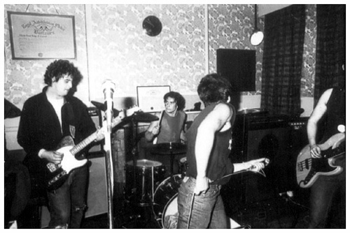 Deeno's Marvels - Live at The Railway 