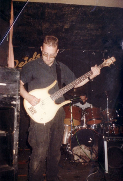 Sonic Violence - Live at Reids, Southend