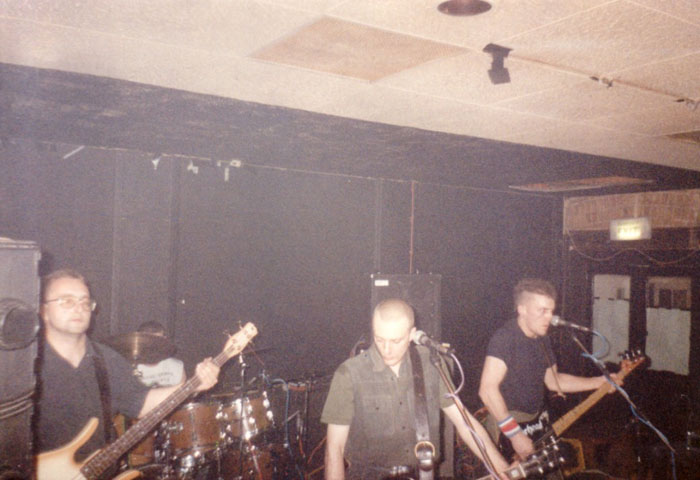 Southend Punk Rock History - Post-Punk - Sonic Violence - Live at Reids, Southend